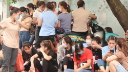 Hà Nội: Công nhân Công ty Việt Pacific ngừng việc tập thể