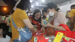 LĐLĐ quận Hải Châu tặng 6.200 phiếu mua hàng cho đoàn viên, người lao động