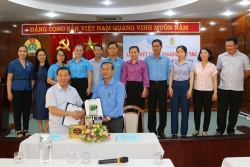 LĐLĐ tỉnh Quảng Nam ký thỏa thuận hợp tác với Công ty Cổ phần Sữa Hà Lan