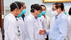 Công đoàn Y tế Việt Nam và nỗi niềm của lực lượng y, bác sĩ