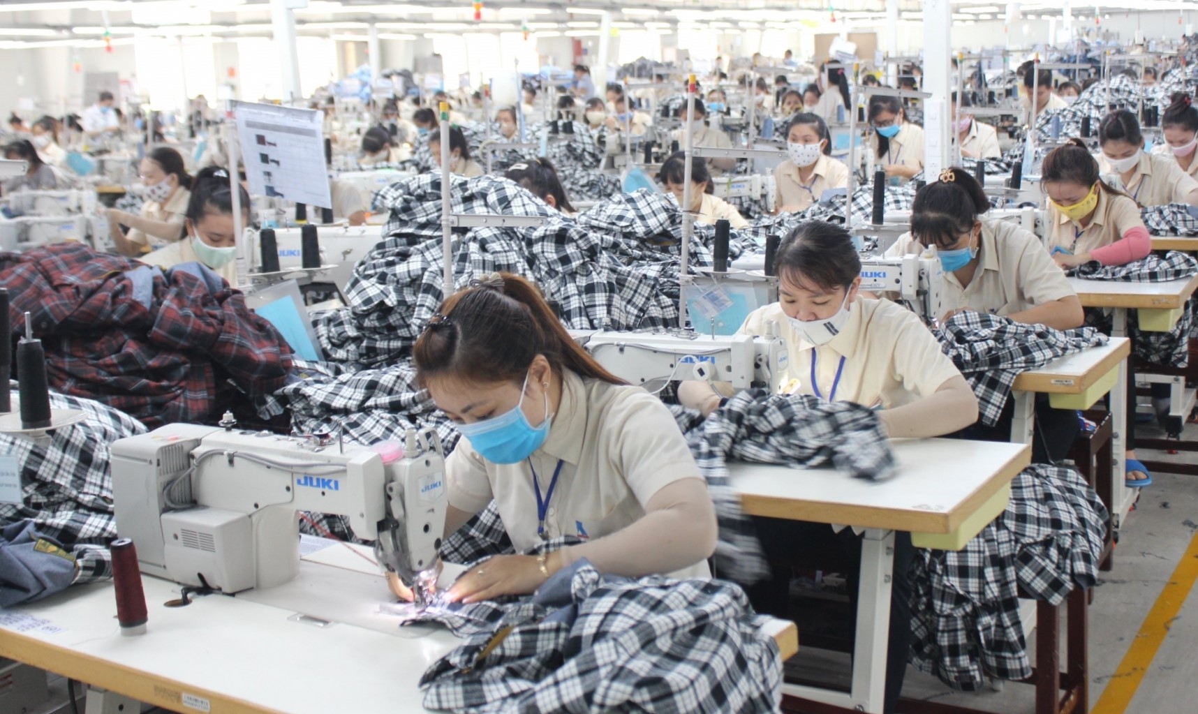Khánh Hòa: Nhiều doanh nghiệp trả lương cao hơn mức tối thiểu vùng