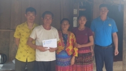 Điện Biên: Công đoàn hỗ trợ gia đình công nhân bị lũ cuốn tử vong