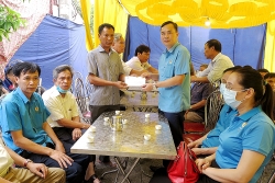 LĐLĐ tỉnh Phú Thọ thăm hỏi gia đình công nhân nhà máy Miwon bị tai nạn