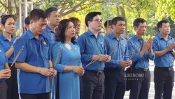 Tổng LĐLĐ Việt Nam tri ân các anh hùng, liệt sĩ tại tỉnh Điện Biên
