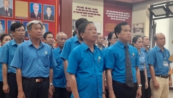 LĐLĐ Thừa Thiên Huế dâng hương đồng chí Nguyễn Đức Cảnh