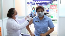 Tân Cảng Sài Gòn tổ chức tiêm vắc xin phòng Covid-19 cho NLĐ