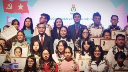 Công đoàn Viên chức Việt Nam tuyên dương học sinh đoạt giải quốc gia, quốc tế