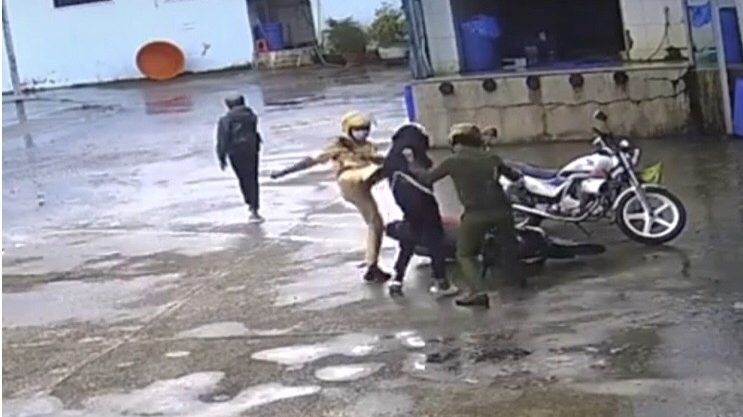 Cảnh sát đánh người ở Sóc Trăng và bài học không chỉ về an toàn giao thông