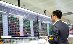 “Hạn chế mua đuổi ở vùng giá cao, VN-Index có thể xuất hiện nhịp hồi kỹ thuật”