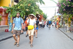 Du lịch Việt Nam khó đạt mục tiêu đón 5 triệu khách quốc tế trong năm nay