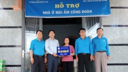 LĐLĐ huyện Cát Tiên trao tặng “Mái ấm Công đoàn” cho đoàn viên khó khăn