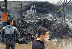 LĐLĐ tỉnh Nam Định hỗ trợ công nhân Công ty may sau vụ hỏa hoạn