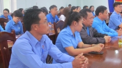 LĐLĐ tỉnh Kon Tum phối hợp tổ chức lớp lý luận và nghiệp vụ công đoàn