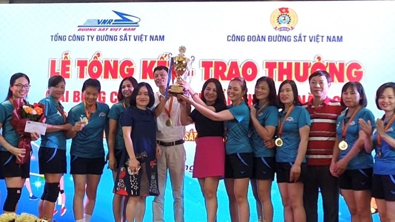 Sôi nổi, ấn tượng Giải bóng chuyền hơi nữ CNVCLĐ Tổng Công ty Đường sắt Việt Nam