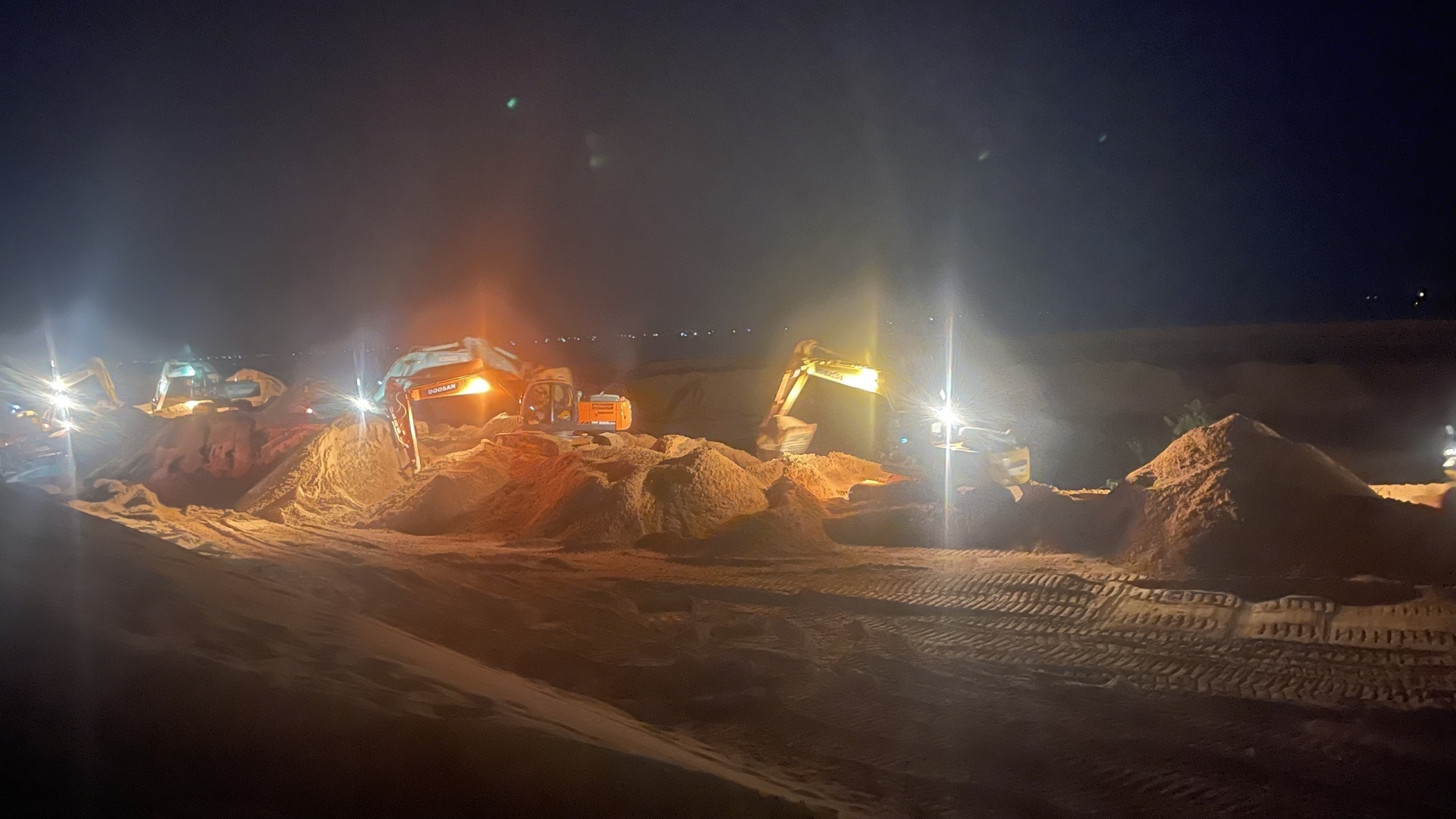 Vì sao mỏ titan Nam Suối Nhum ở Bình Thuận bị sập vùi lấp 4 công nhân?