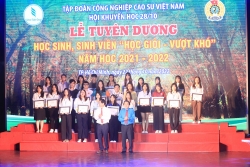 600 học sinh, sinh viên nhận học bổng từ Tập đoàn Cao su Việt Nam