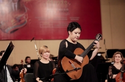 Màn biểu diễn “xuất thần” của nữ nghệ sỹ guitar Bokyung Byun tại buổi hòa nhạc của SSO