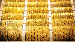 Giá vàng “quẩn quanh” ngưỡng 67 triệu đồng/lượng