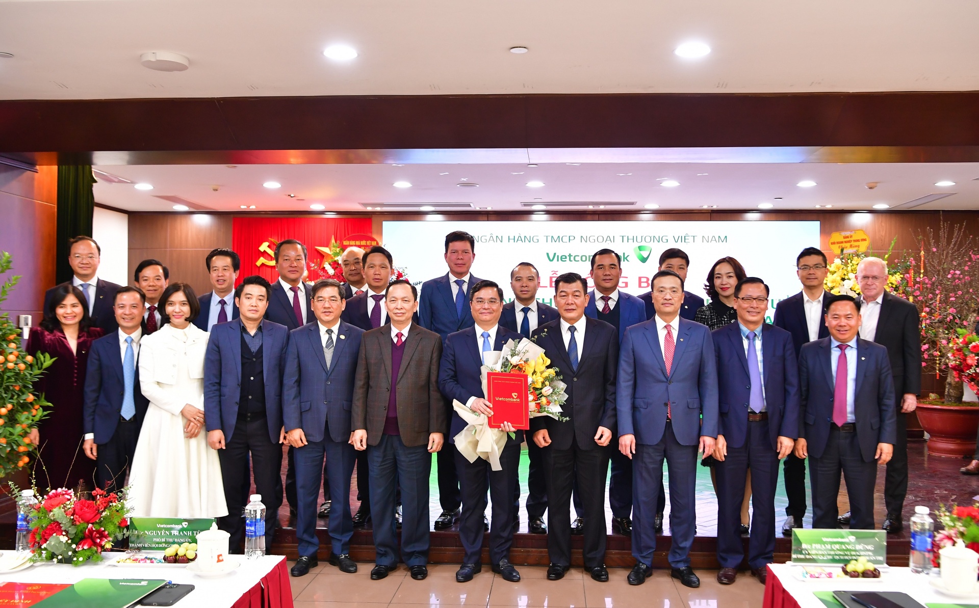 Quyết định chuẩn y Phó Bí thư Đảng ủy và bổ nhiệm Tổng Giám đốc Vietcombank