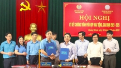 LĐLĐ tỉnh Quảng Bình và Sở Giáo dục và Đào tạo tỉnh ký kết chương trình phối hợp