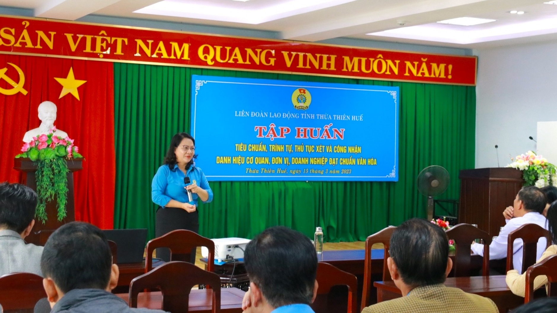 LĐLĐ tỉnh Thừa Thiên Huế: Tập huấn việc xây dựng cơ quan, đơn vị, doanh nghiệp văn hóa
