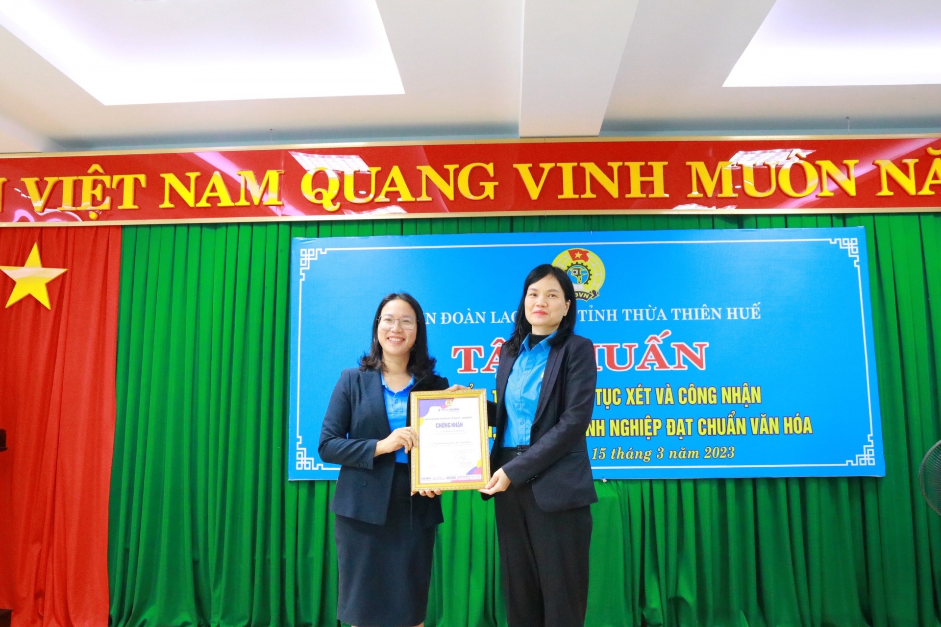 LĐLĐ tỉnh Thừa Thiên Huế: Tập huấn việc xây dựng cơ quan, đơn vị, doanh nghiệp văn hóa