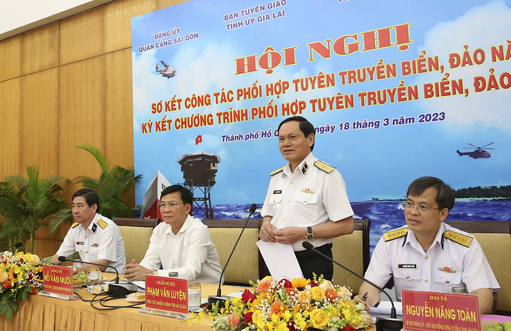 Tổng công ty Tân Cảng Sài Gòn: Sơ kết công tác phối hợp tuyên truyền biển, đảo năm 2022