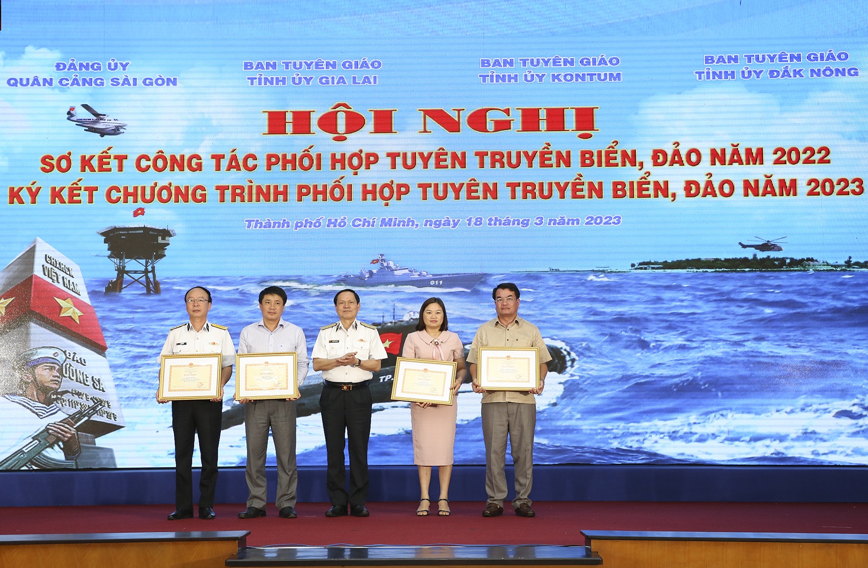 Tổng công ty Tân Cảng Sài Gòn: Sơ kết công tác phối hợp tuyên truyền biển, đảo năm 2022