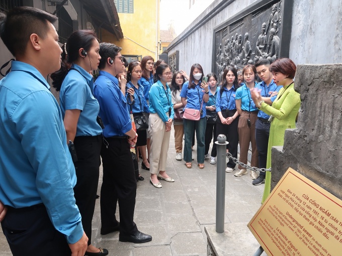 Giáo dục truyền thống cách mạng cho đoàn viên thanh niên cơ quan Tổng LĐLĐ Việt Nam