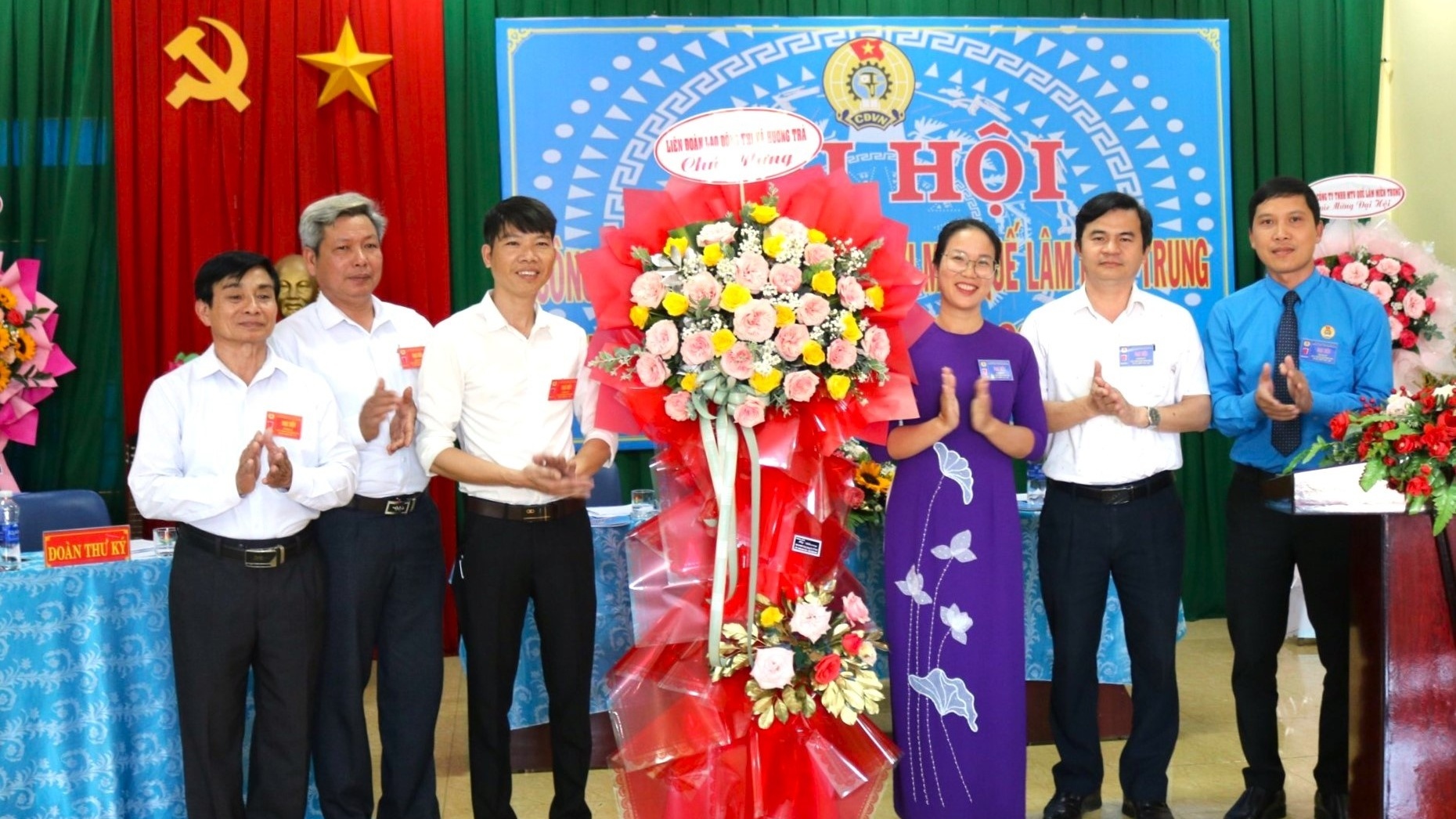 Thị xã Hương Trà: Hoàn thành đại hội CĐCS, tiến tới đại hội công đoàn cấp trên