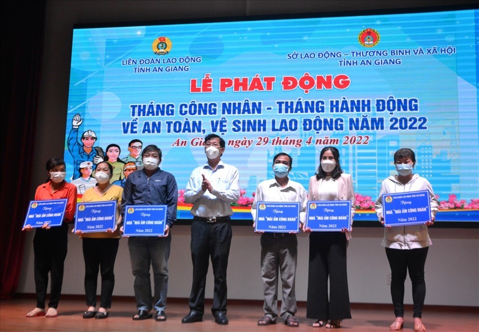 An Giang: “Kết nối công nhân, xây dựng tổ chức Công đoàn”