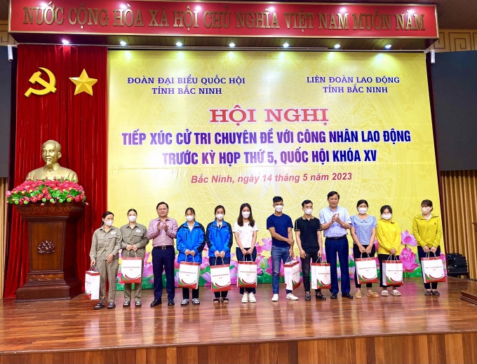 Nhiều ý kiến của công nhân lao động gửi đến Đoàn Đại biểu Quốc hội tỉnh Bắc Ninh