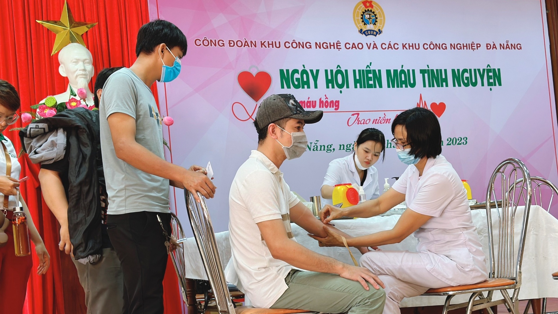 Đà Nẵng: Gần 500 đoàn viên, NLĐ các khu công nghiệp tham gia hiến máu tình nguyện