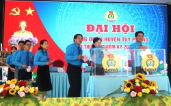 Đại hội điểm Công đoàn huyện Tuy Phong:﻿﻿ Đổi mới để chăm lo tốt NLĐ