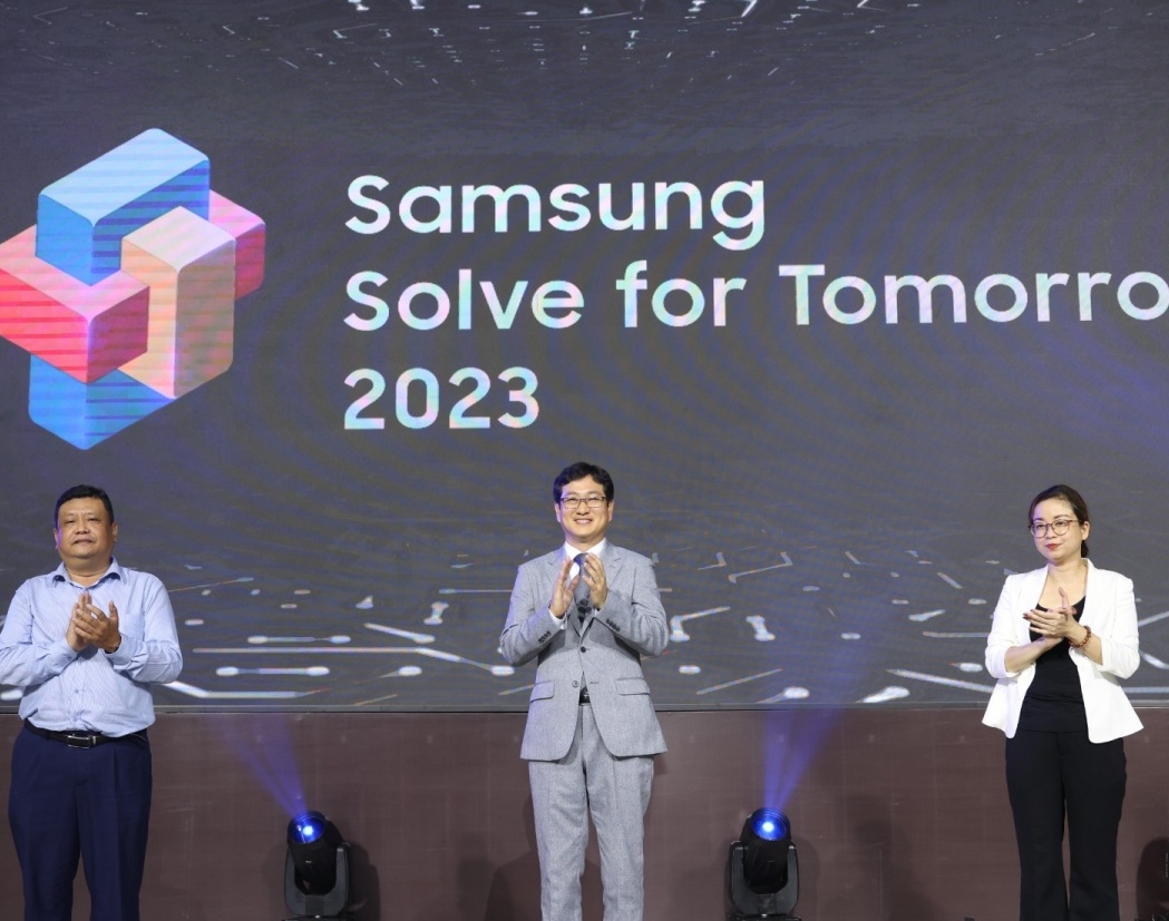 Samsung Việt Nam - Hành trình Roadshow Solve for Tomorrow 2023 tới học sinh miền Nam