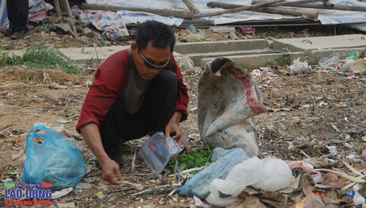 Bài 5: Lời giải cho bài toán "người điên” không lang thang, gây án