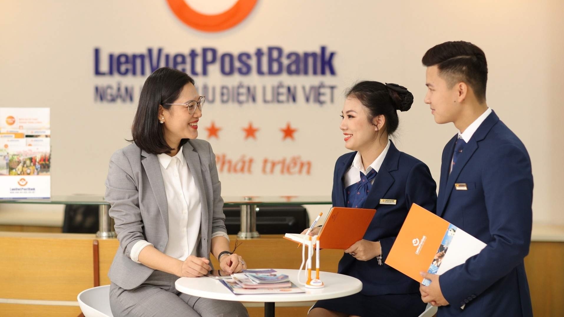 Ngân hàng Bưu điện Liên Việt chi nhánh Quảng Bình có nhu cầu tuyển dụng nhiều vị trí