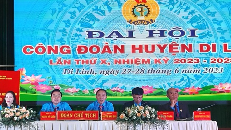 Công đoàn Di Linh phấn đấu giới thiệu trên 500 đoàn viên cho Đảng bồi dưỡng, kết nạp