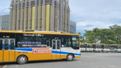 Bài 9: Xe buýt Đà Nẵng nằm bãi la liệt vì người lao động ở nhà 3 ngày phản đối nợ lương