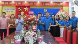 Lãnh đạo tỉnh Hà Tĩnh chúc mừng ngày thành lập tổ chức Công đoàn