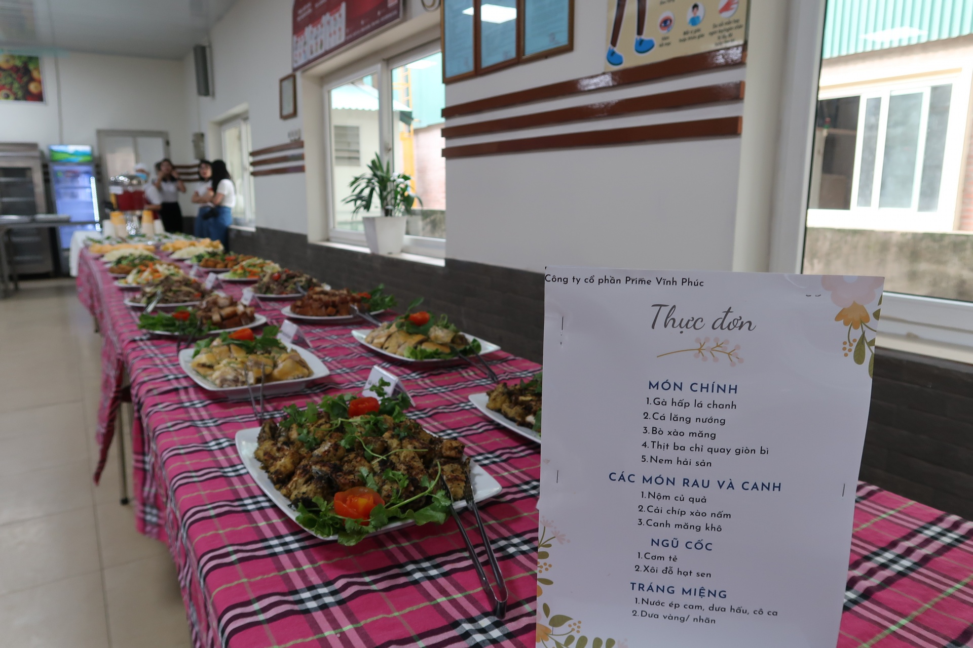 "Bữa cơm công đoàn" tại Công ty Cổ phần Prime Vĩnh Phúc: Tiệc buffe cho người lao động