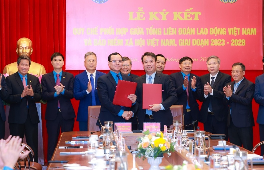Tổng LĐLĐ Việt Nam ký kết Quy chế phối hợp với BHXH Việt Nam giai đoạn 2023 - 2028