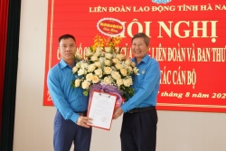 Đồng chí Lê Văn Hà giữ chức Chủ tịch LĐLĐ tỉnh Hà Nam