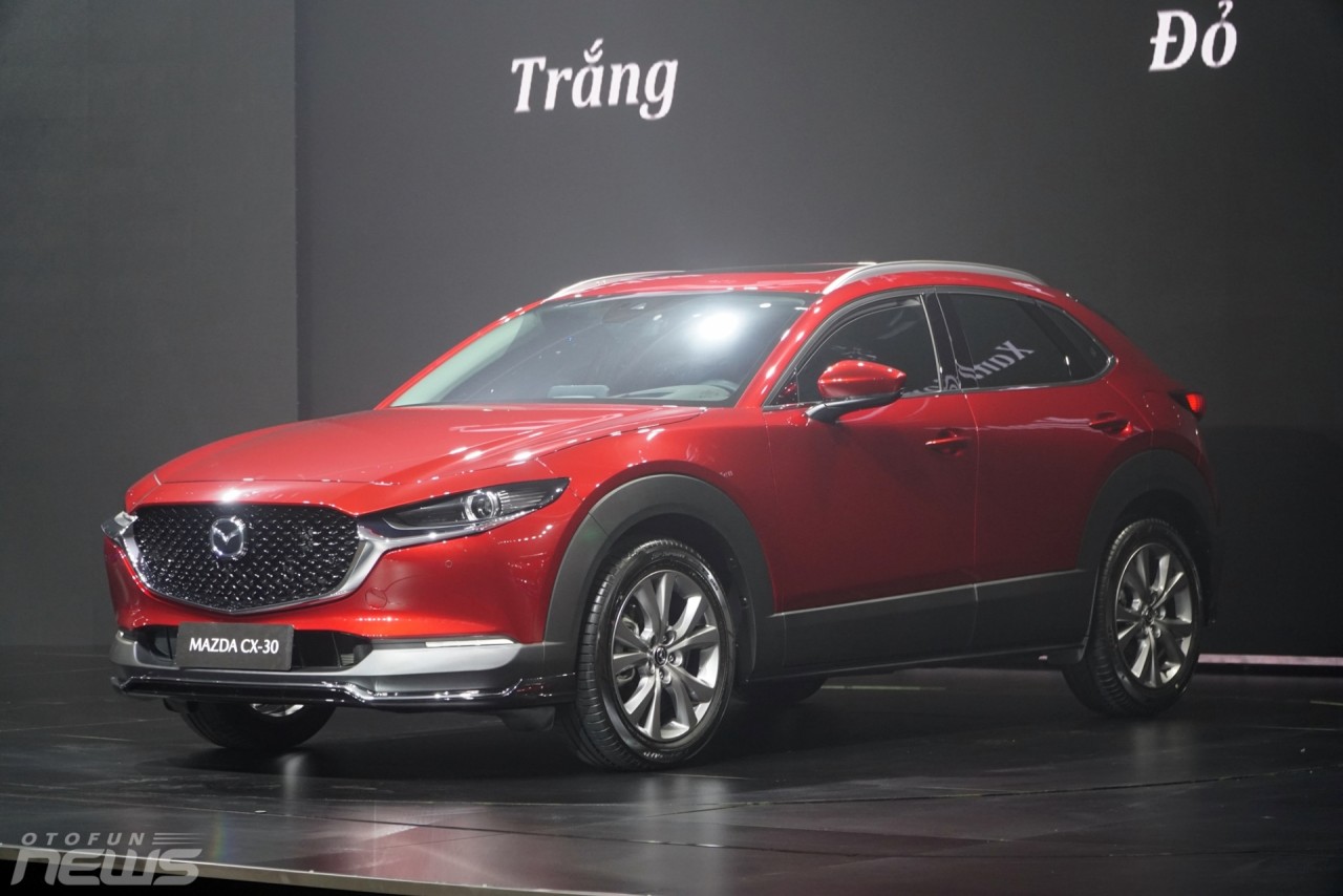 Giá niêm yết Mazda CX-30 giảm 45 triệu đồng