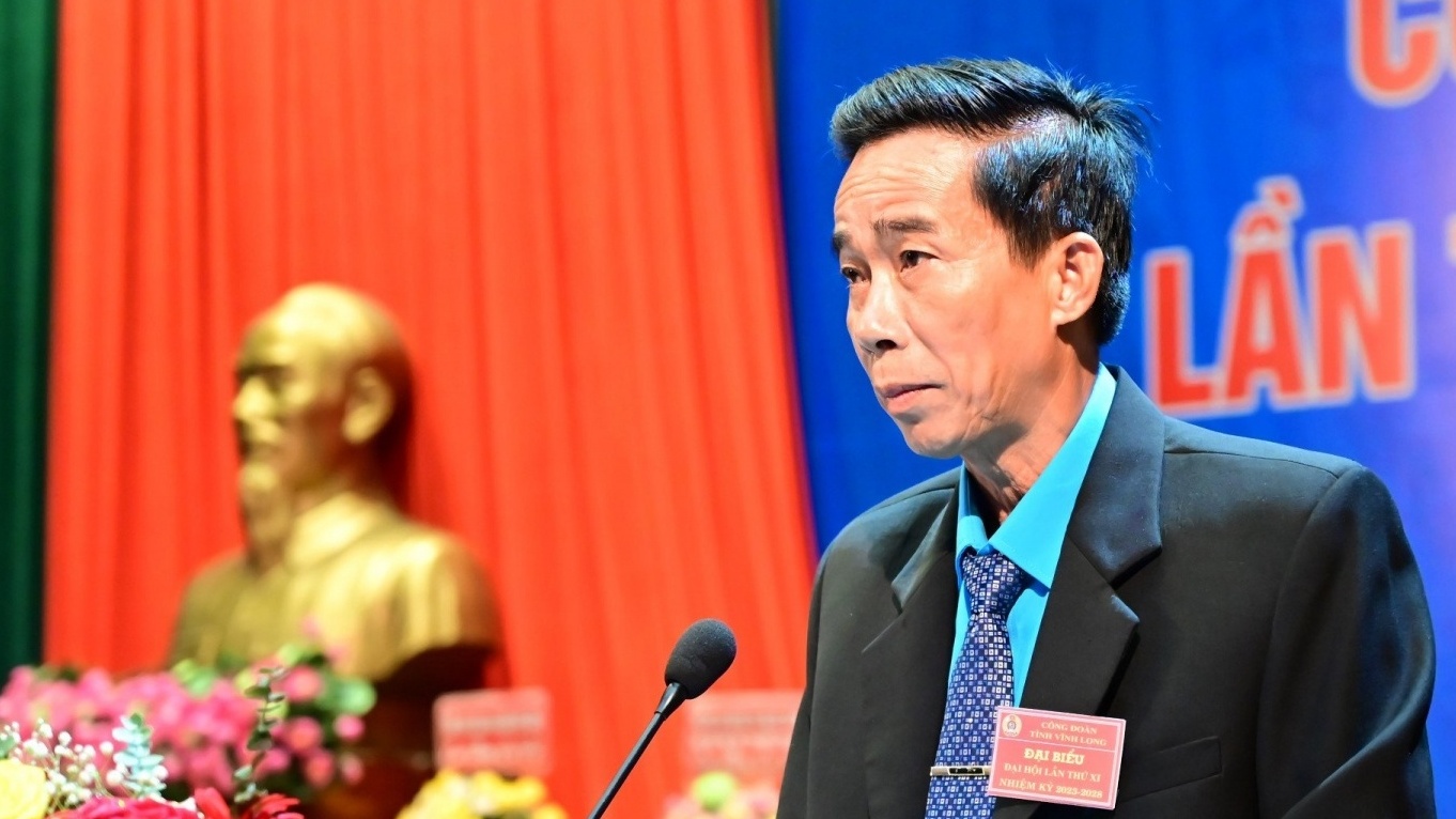 Đồng chí Trần Văn Trạch được bầu giữ chức Chủ tịch LĐLĐ tỉnh Vĩnh Long