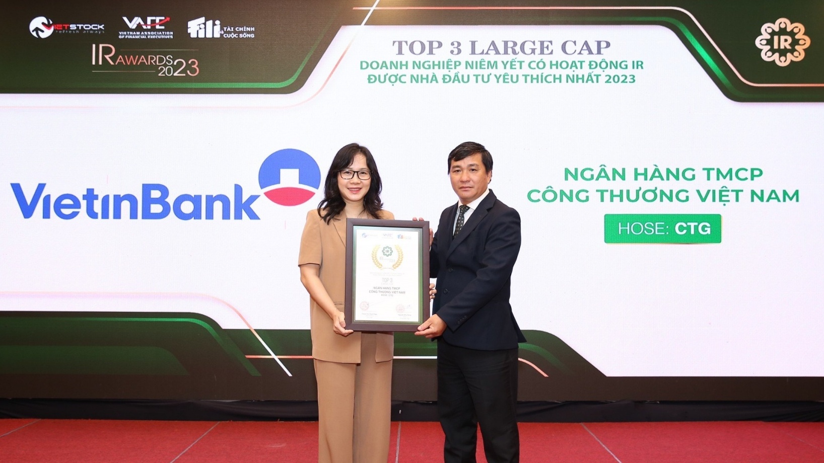 VietinBank lọt Top 3 doanh nghiệp được nhà đầu tư yêu thích nhất