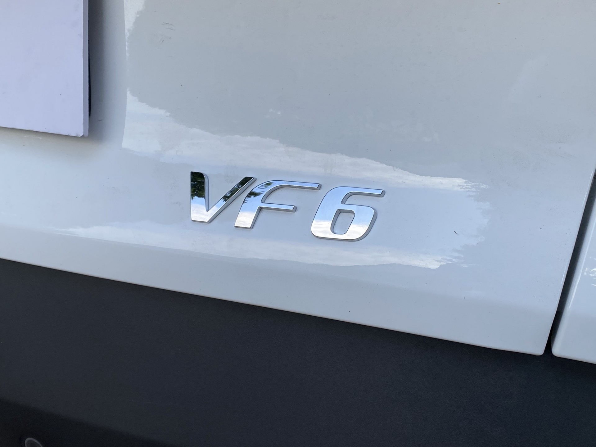Hình chi tiết VinFast VF6 Plus bản 'tiền thương mại'