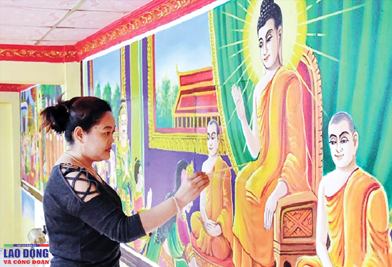 Người kể Phật tích bằng tranh