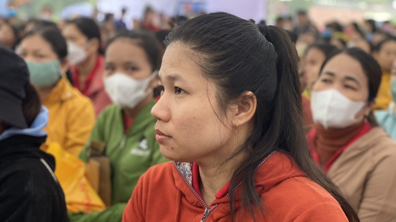 Quảng Nam: Tặng quà 500 công nhân bị giảm việc