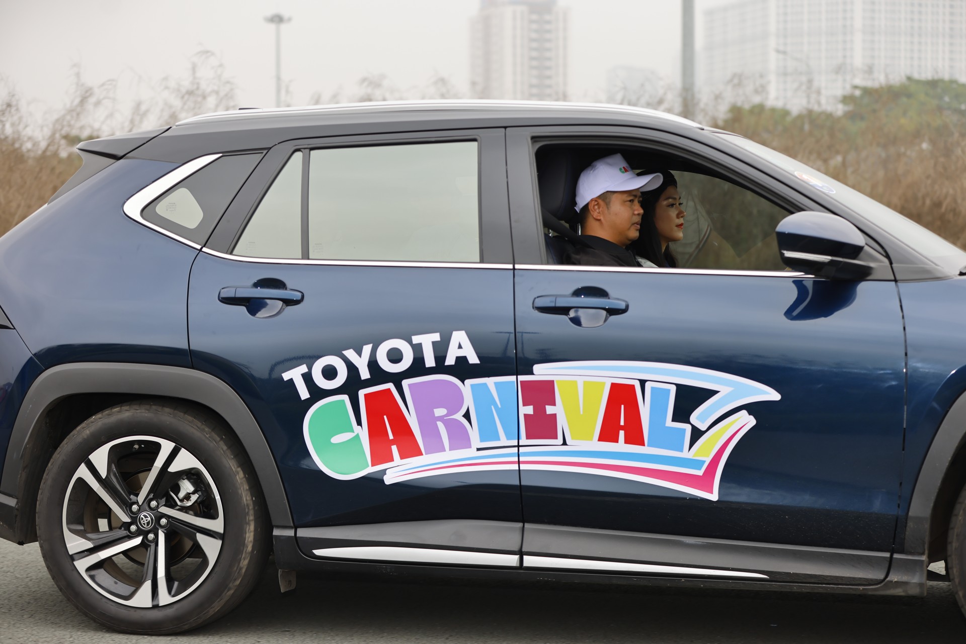 Toyota carnival chiêu đãi khách hàng tham quan với nhiều hoạt động thú vị
